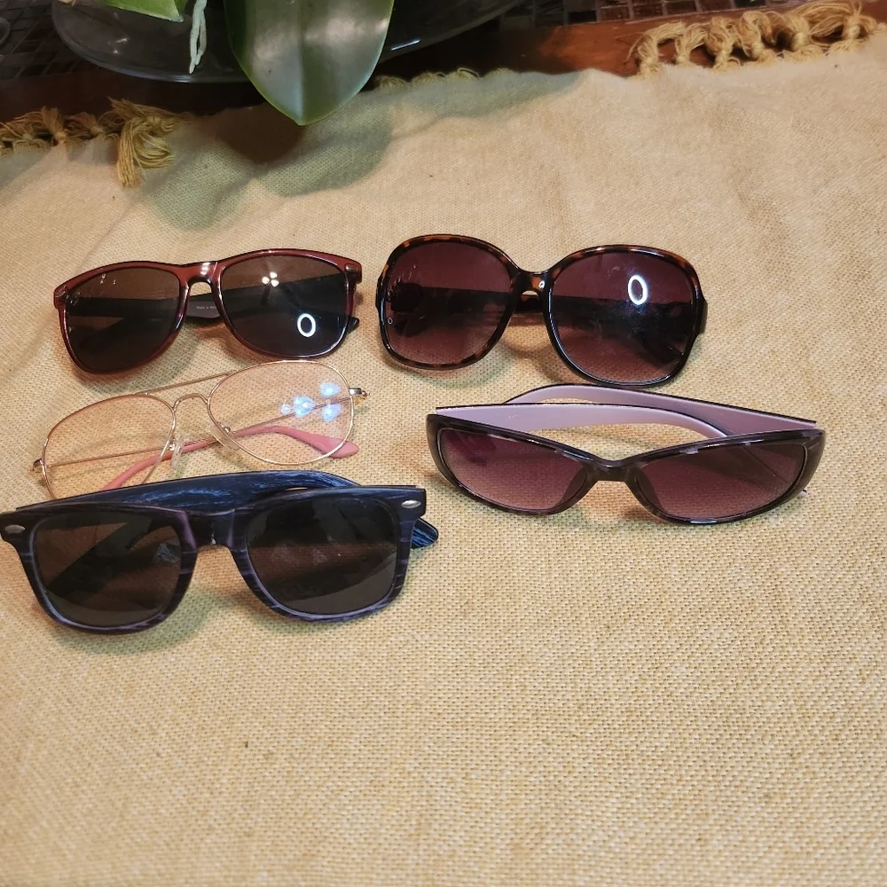 Sunglasses lot 5 pairs